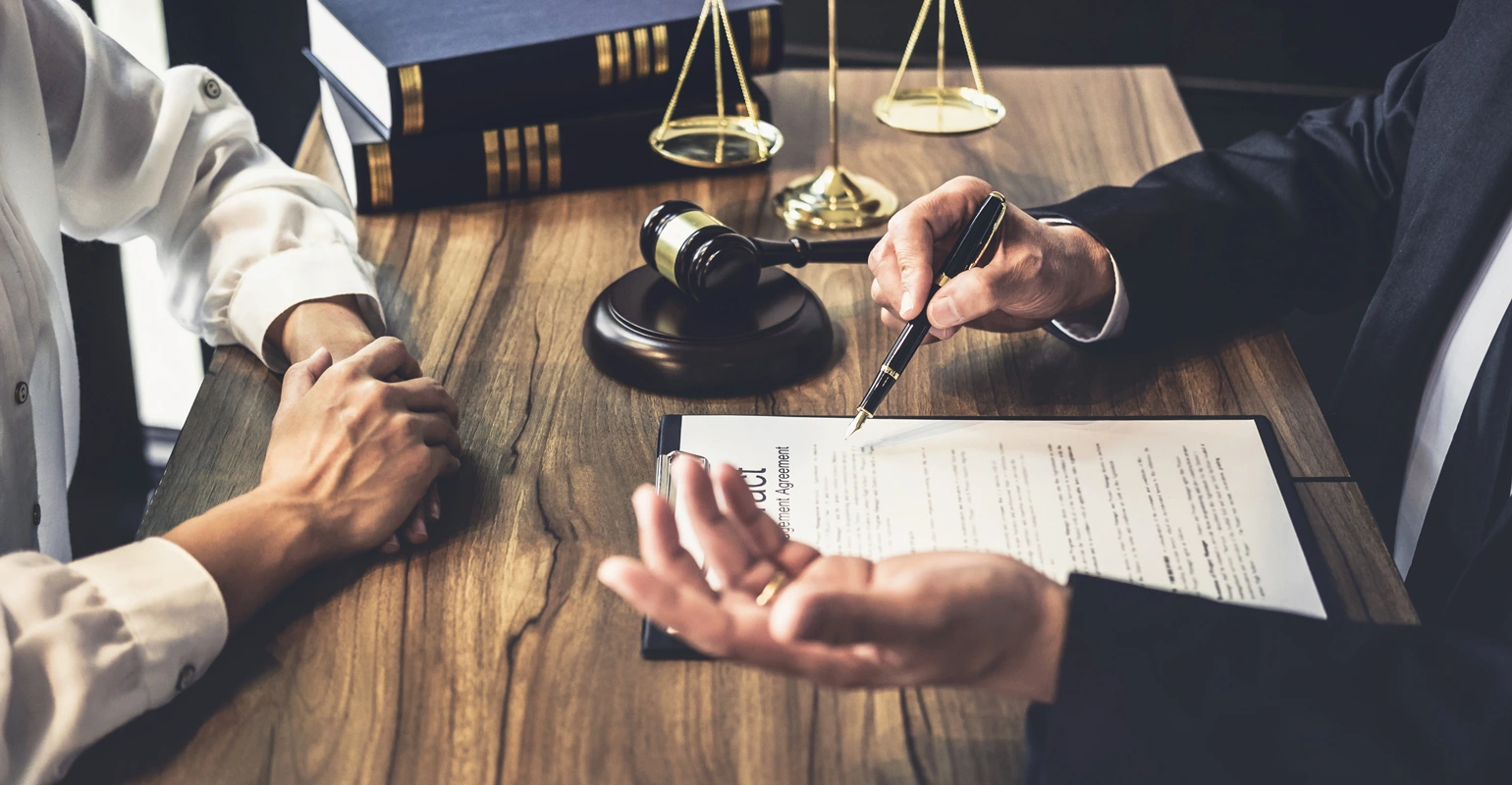 how to know if your lawyer is selling you out